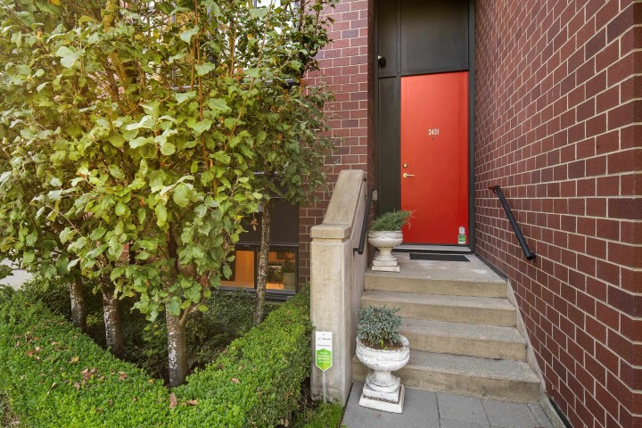 Photo 3 at 3431 Porter Street, Victoria VE, Vancouver East
