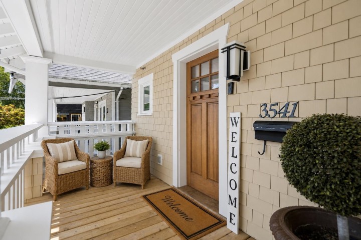 Photo 3 at 3541 W 8th Avenue, Kitsilano, Vancouver West