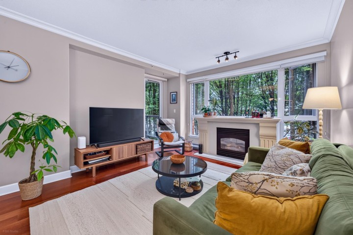 Photo 9 at 213 - 5770 Oak Street, Oakridge VW, Vancouver West