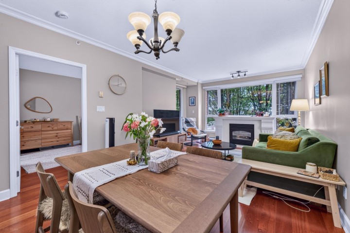 Photo 11 at 213 - 5770 Oak Street, Oakridge VW, Vancouver West