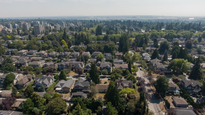 Photo 6 at 2677 W 35th Avenue, MacKenzie Heights, Vancouver West