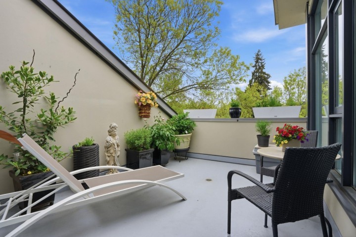 Photo 9 at PH711 - 4759 Valley Drive, Quilchena, Vancouver West