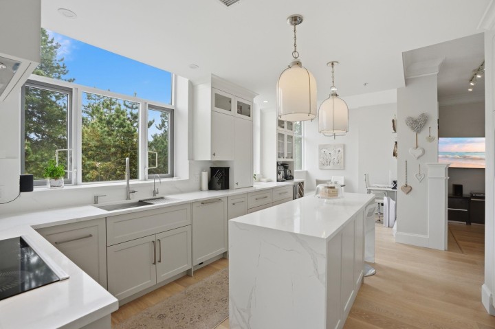 Photo 10 at PH711 - 4759 Valley Drive, Quilchena, Vancouver West