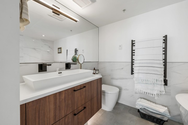 Photo 27 at 807 - 590 Nicola Street, Coal Harbour, Vancouver West