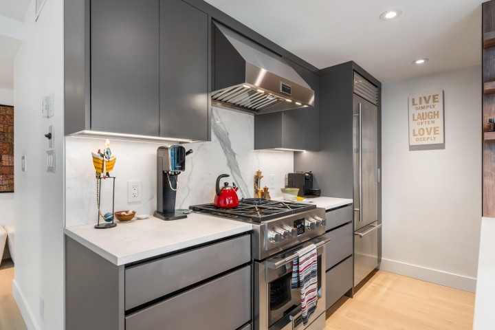 Photo 15 at 807 - 590 Nicola Street, Coal Harbour, Vancouver West
