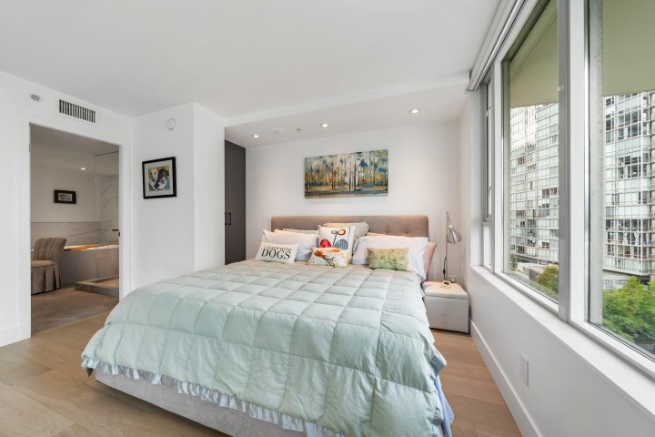 Photo 25 at 807 - 590 Nicola Street, Coal Harbour, Vancouver West