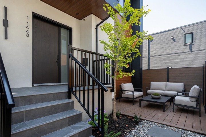 Photo 2 at 1 - 1448 E 30th Avenue, Knight, Vancouver East