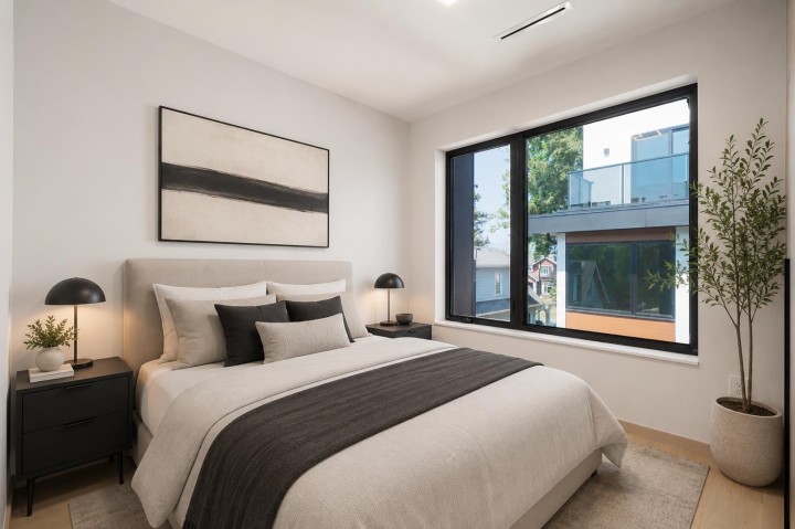 Photo 12 at 1 - 1448 E 30th Avenue, Knight, Vancouver East