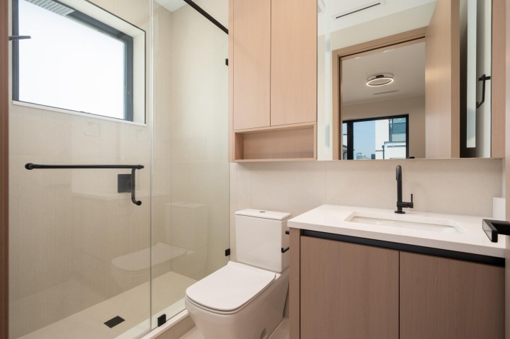Photo 11 at 1 - 1448 E 30th Avenue, Knight, Vancouver East