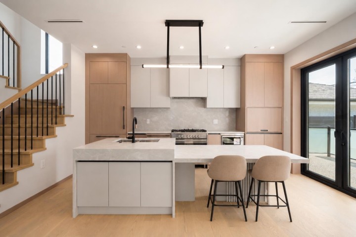 Photo 3 at 2 - 1448 E 30th Avenue, Knight, Vancouver East