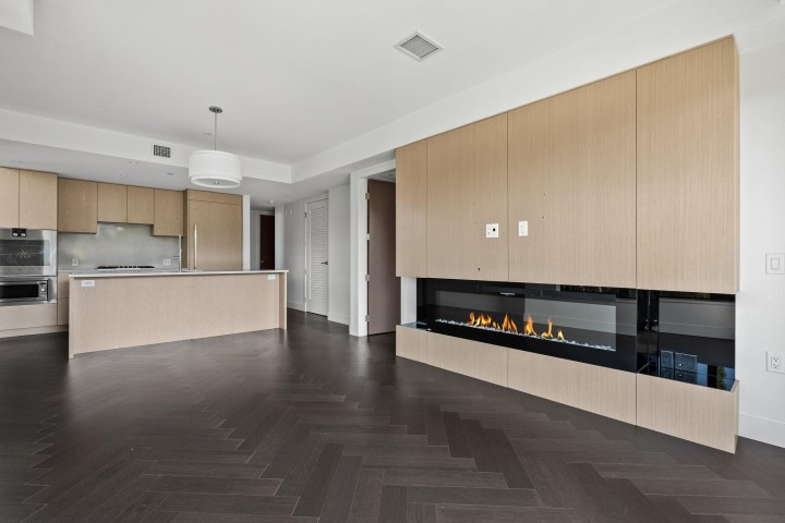Photo 2 at 303 - 633 W King Edward Avenue, Cambie, Vancouver West