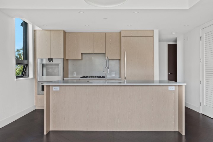 Photo 3 at 303 - 633 W King Edward Avenue, Cambie, Vancouver West