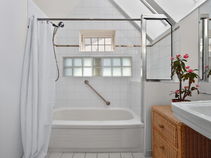 Photo 22 at 313 - 2175 W 3rd Avenue, Kitsilano, Vancouver West