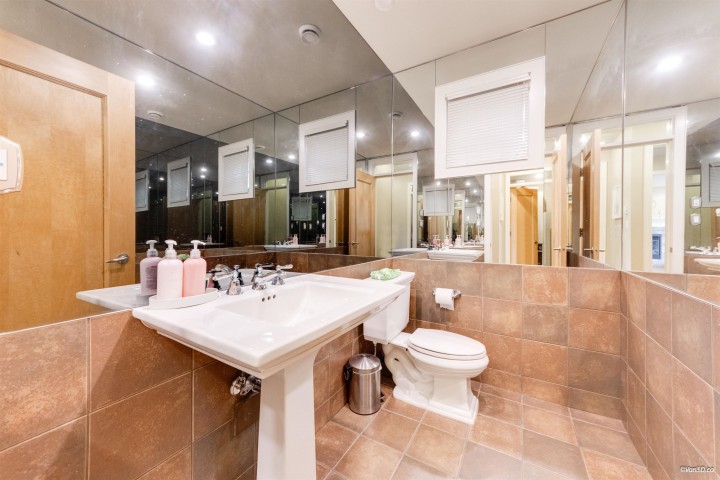 Photo 12 at 2266 W 20th Avenue, Arbutus, Vancouver West