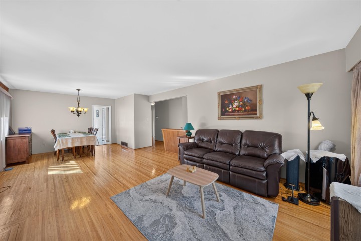 Photo 13 at 6333 Elgin Street, Fraser VE, Vancouver East