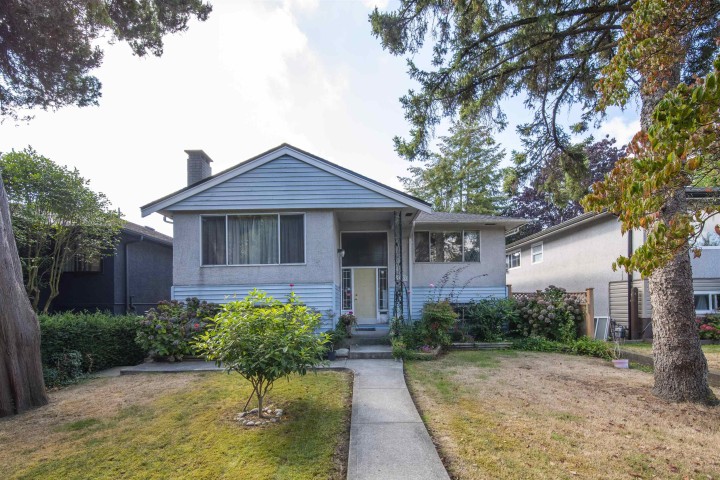 Photo 3 at 6333 Elgin Street, Fraser VE, Vancouver East
