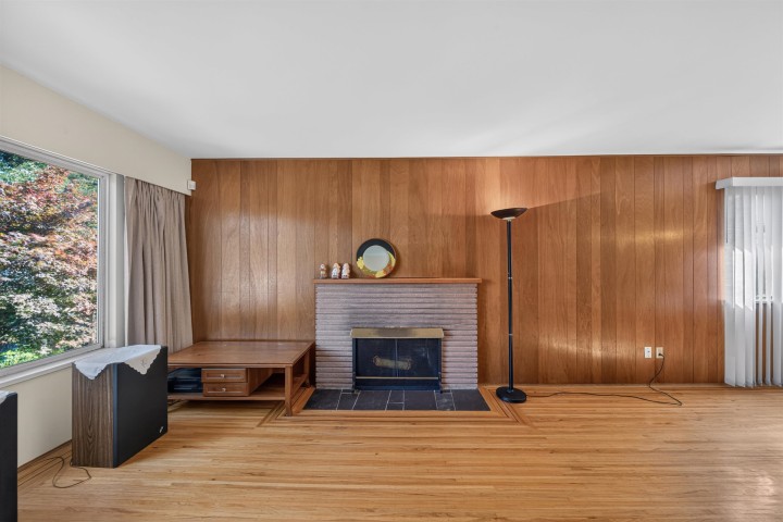 Photo 11 at 6333 Elgin Street, Fraser VE, Vancouver East