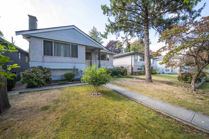 Photo 4 at 6333 Elgin Street, Fraser VE, Vancouver East