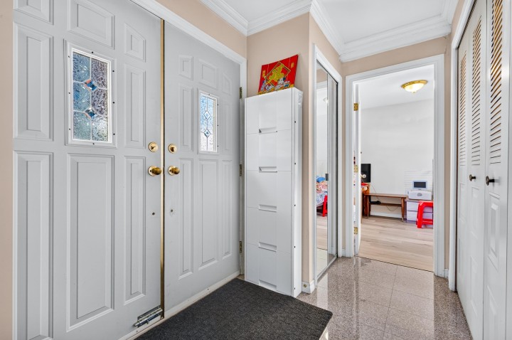 Photo 15 at 650 W 70th Avenue, Marpole, Vancouver West