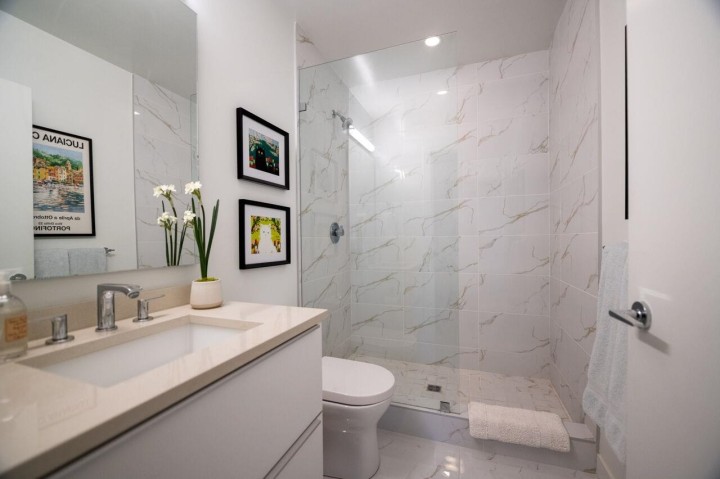 Photo 18 at 302 - 4427 Cambie Street, Cambie, Vancouver West