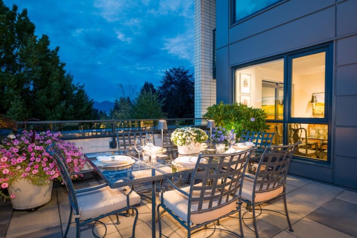 Photo 4 at 302 - 4427 Cambie Street, Cambie, Vancouver West