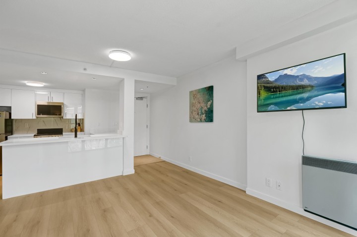 Photo 5 at 501 - 1331 W Georgia Street, Coal Harbour, Vancouver West