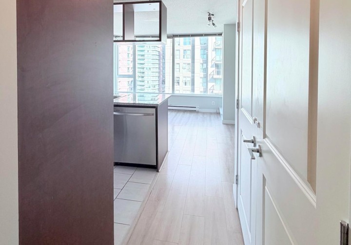 Photo 17 at 1702 - 1001 Richards Street, Downtown VW, Vancouver West