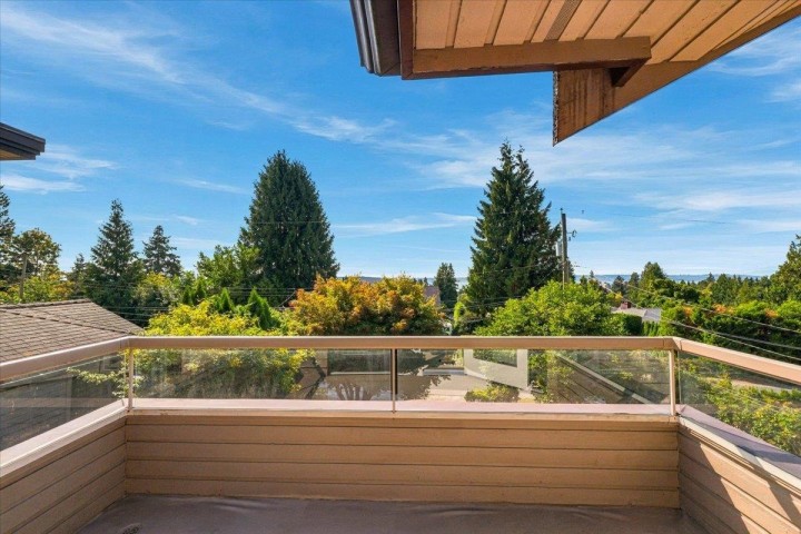 Photo 27 at 1523 Lawson Avenue, Ambleside, West Vancouver