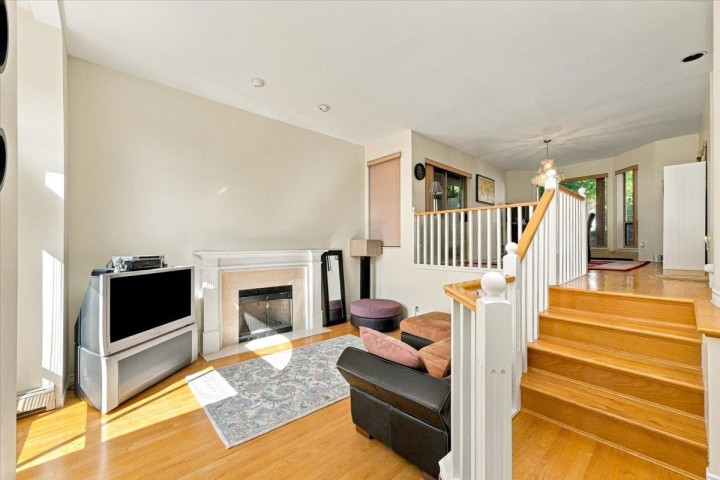 Photo 3 at 1523 Lawson Avenue, Ambleside, West Vancouver