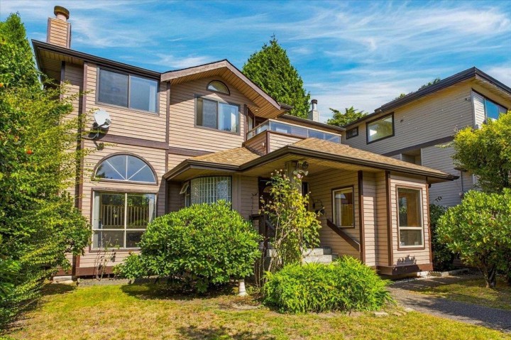 Photo 1 at 1523 Lawson Avenue, Ambleside, West Vancouver