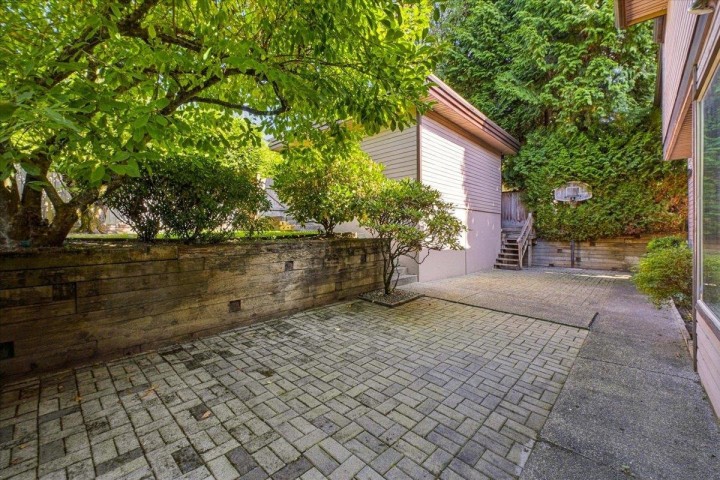Photo 34 at 1523 Lawson Avenue, Ambleside, West Vancouver