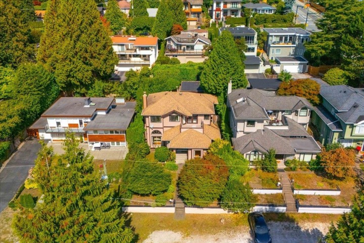 Photo 37 at 1523 Lawson Avenue, Ambleside, West Vancouver