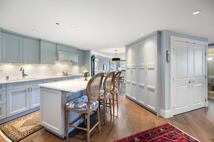 Photo 1 at 205 - 1470 Pennyfarthing Drive, False Creek, Vancouver West