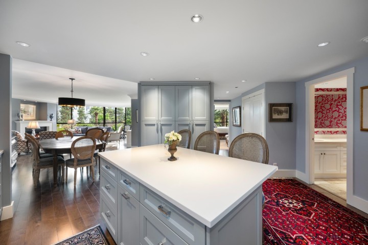Photo 4 at 205 - 1470 Pennyfarthing Drive, False Creek, Vancouver West