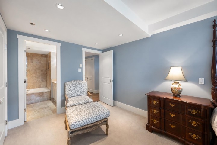 Photo 21 at 205 - 1470 Pennyfarthing Drive, False Creek, Vancouver West