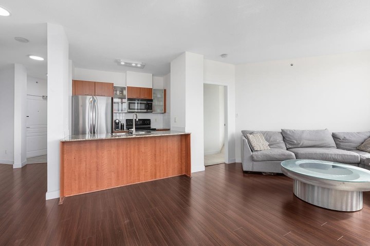 Photo 6 at 623 - 4078 Knight Street, Knight, Vancouver East