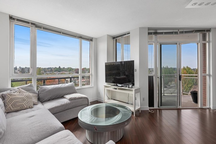 Photo 1 at 623 - 4078 Knight Street, Knight, Vancouver East