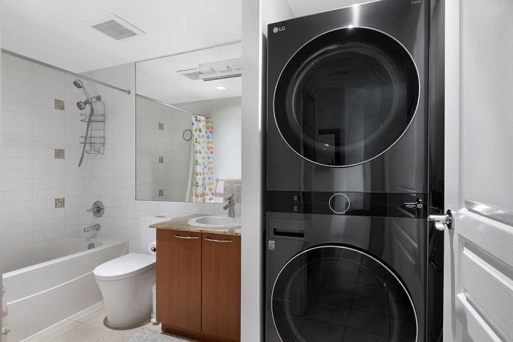 Photo 15 at 623 - 4078 Knight Street, Knight, Vancouver East