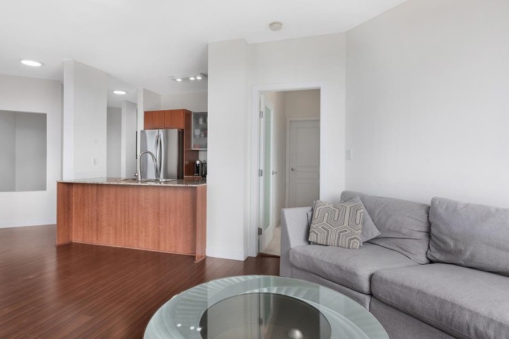 Photo 8 at 623 - 4078 Knight Street, Knight, Vancouver East