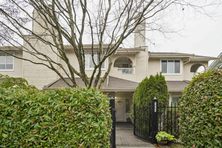 Photo 2 at 7561 Manitoba Street, Marpole, Vancouver West