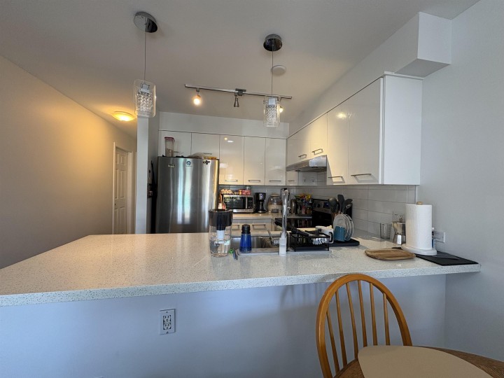 Photo 3 at 232 - 5555 Victoria Drive, Victoria VE, Vancouver East
