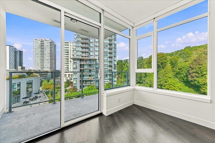 Photo 23 at 706 - 3557 Sawmill Crescent, South Marine, Vancouver East