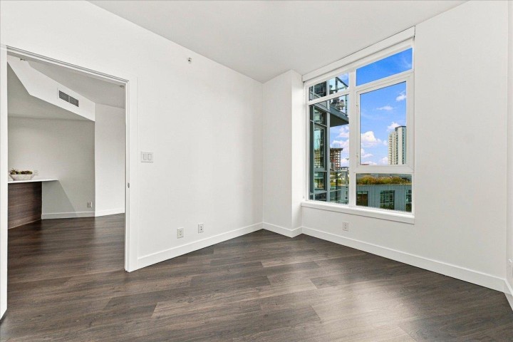Photo 16 at 706 - 3557 Sawmill Crescent, South Marine, Vancouver East