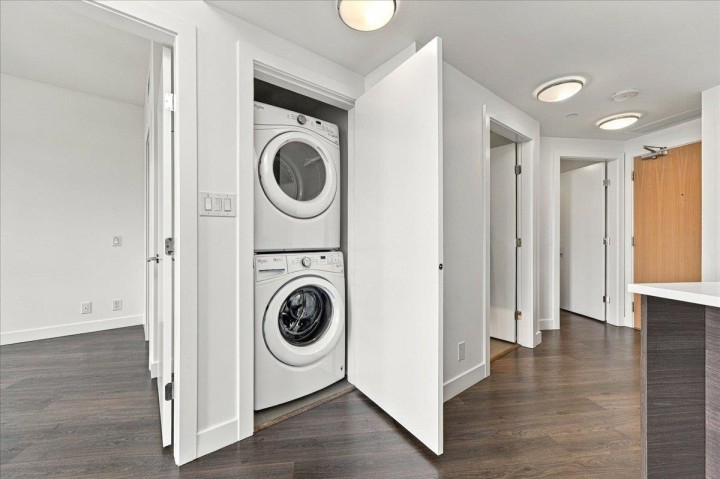 Photo 22 at 706 - 3557 Sawmill Crescent, South Marine, Vancouver East