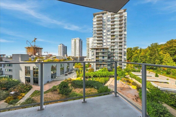 Photo 24 at 706 - 3557 Sawmill Crescent, South Marine, Vancouver East