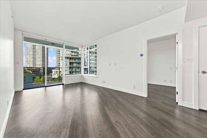 Photo 11 at 706 - 3557 Sawmill Crescent, South Marine, Vancouver East
