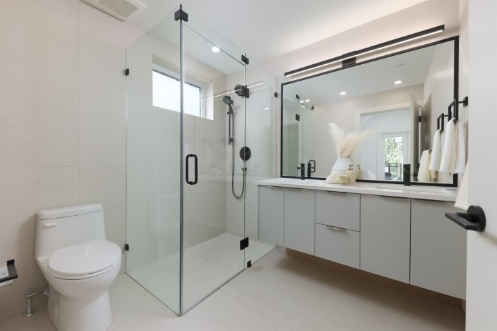 Photo 16 at 2068 E 1st Avenue, Grandview Woodland, Vancouver East