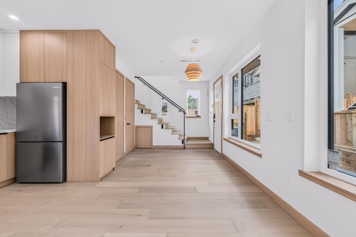 Photo 7 at 3 - 1325 E 37th Avenue, Knight, Vancouver East