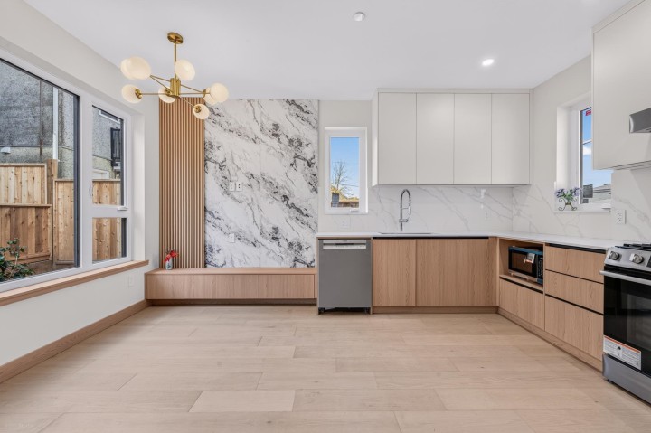 Photo 4 at 3 - 1325 E 37th Avenue, Knight, Vancouver East