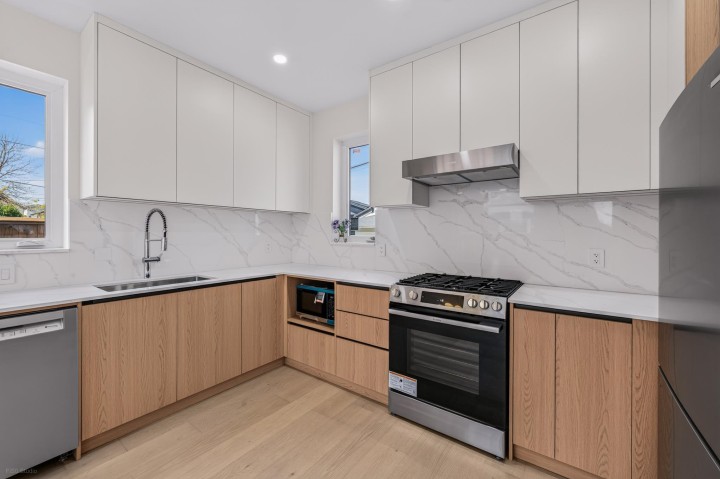 Photo 8 at 3 - 1325 E 37th Avenue, Knight, Vancouver East